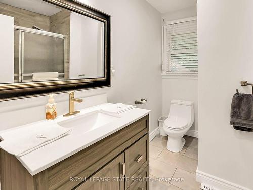 450 Bunting Rd, St. Catharines, ON - Indoor Photo Showing Bathroom