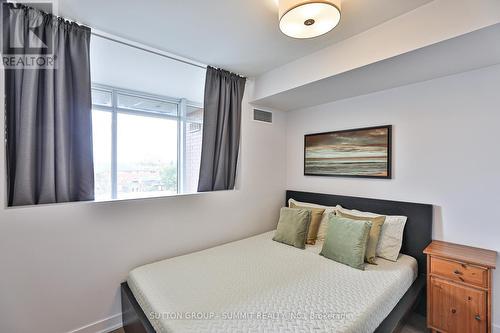 422 - 775 King Street W, Toronto, ON - Indoor Photo Showing Bedroom