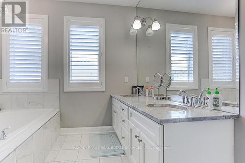 330 Wisteria Way, Oakville, ON - Indoor Photo Showing Bathroom