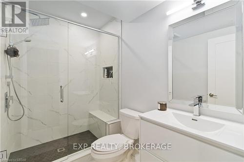 26 Alexander Circle, Strathroy-Caradoc, ON - Indoor Photo Showing Bathroom