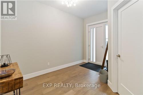 26 Alexander Circle, Strathroy-Caradoc, ON - Indoor Photo Showing Other Room
