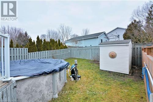 9 Tanner Dr, London, ON - Outdoor With Above Ground Pool