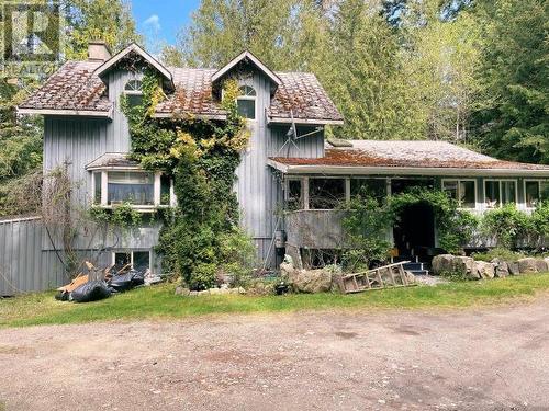 9306 Malaspina Rd, Powell River, BC - Outdoor
