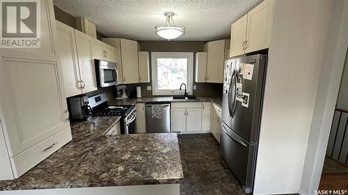 1706 98Th Street, Tisdale, SK - Indoor Photo Showing Kitchen