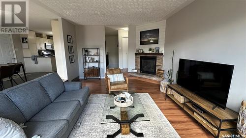 1706 98Th Street, Tisdale, SK - Indoor Photo Showing Living Room
