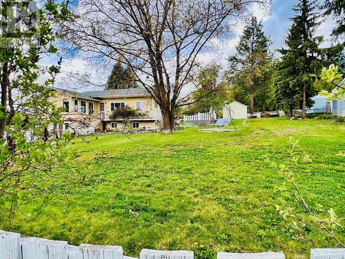 210 21St  S Avenue, Creston, BC - Outdoor With Deck Patio Veranda