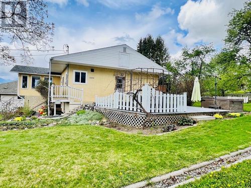 210 21St  S Avenue, Creston, BC - Outdoor With Deck Patio Veranda