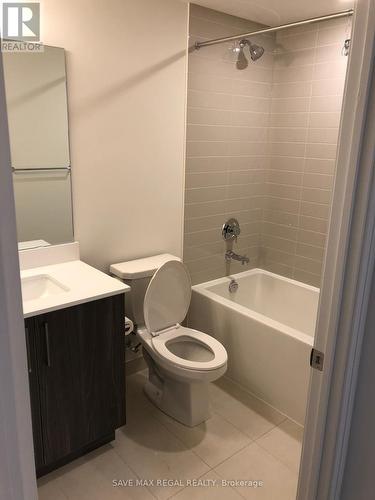 520W - 27 Bathurst Street, Toronto, ON - Indoor Photo Showing Bathroom