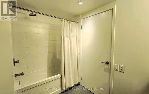 2501 - 2 Sonic Way, Toronto, ON - Indoor Photo Showing Bathroom