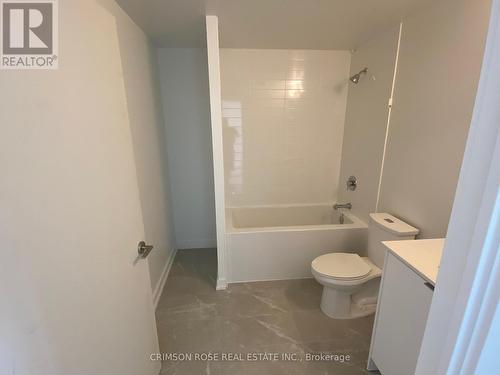 2210 - 55 Duke Street W, Kitchener, ON - Indoor Photo Showing Bathroom