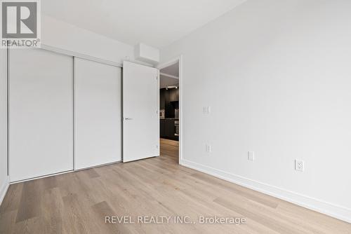 533 - 1 Jarvis Street, Hamilton, ON - Indoor Photo Showing Other Room