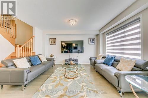 244 Kinsman Drive, Hamilton, ON - Indoor Photo Showing Living Room