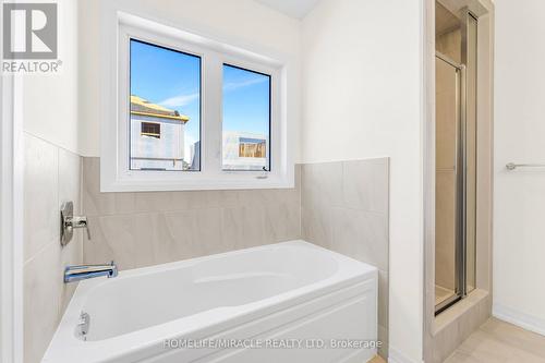 65 George Brier Drive, Brant (Paris), ON - Indoor Photo Showing Bathroom