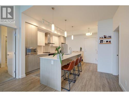 1800 Richter Street Unit# Ph10, Kelowna, BC - Indoor Photo Showing Kitchen