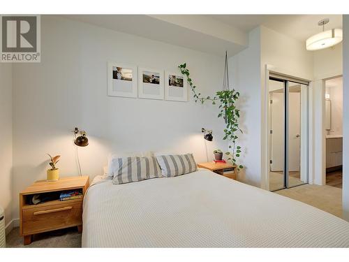 1800 Richter Street Unit# Ph10, Kelowna, BC - Indoor Photo Showing Bedroom