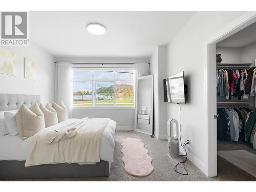 115 Wyndham Crescent Unit# 5, Kelowna, BC - Indoor Photo Showing Bedroom