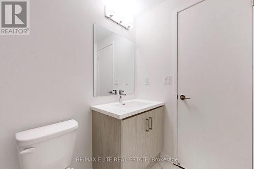 361 - 90 Honeycrisp Cres Way, Vaughan, ON - Indoor Photo Showing Bathroom
