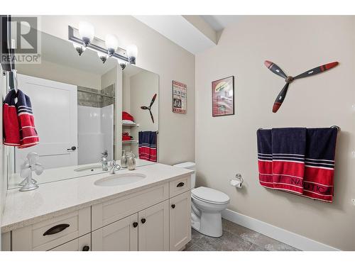 1704 Lake Vista Road, West Kelowna, BC - Indoor Photo Showing Bathroom