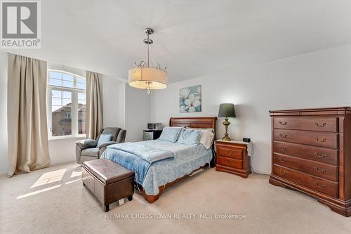 64 Westminster Circle, Barrie, ON - Indoor Photo Showing Bedroom
