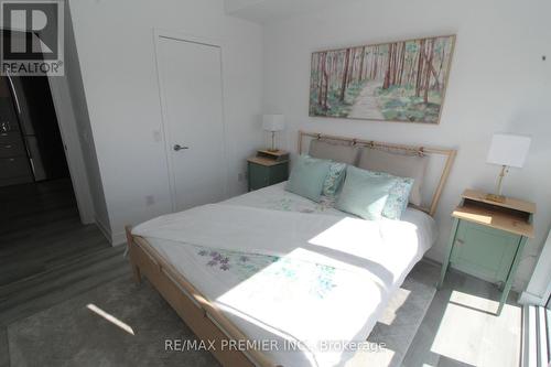 616 - 3005 Pine Glen Road, Oakville, ON - Indoor Photo Showing Bedroom