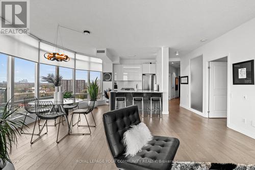 #1210 -15 Windermere Ave, Toronto, ON - Indoor Photo Showing Living Room