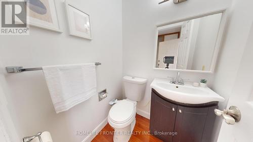 4203 Elora Dr, Mississauga, ON - Indoor Photo Showing Bathroom