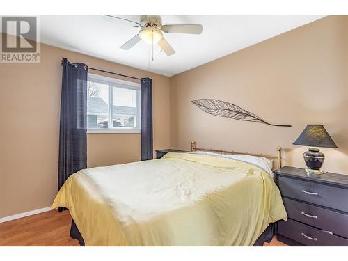 274 Dalgleish Court, Kelowna, BC - Indoor Photo Showing Bedroom