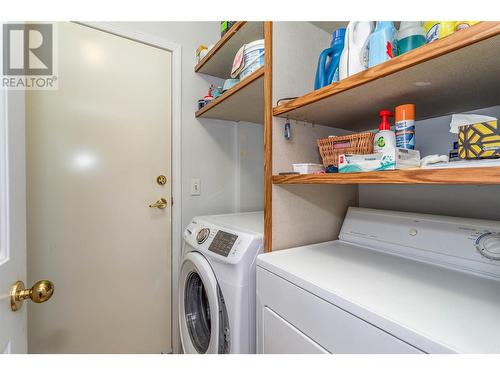 274 Dalgleish Court, Kelowna, BC - Indoor Photo Showing Laundry Room