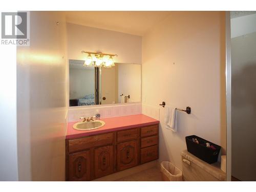 13059 Leer Subdivision, Dawson Creek, BC - Indoor Photo Showing Bathroom