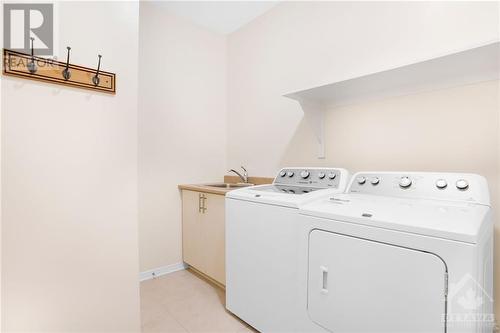 117 Dorina Sarazin Crescent, Rockland, ON - Indoor Photo Showing Laundry Room