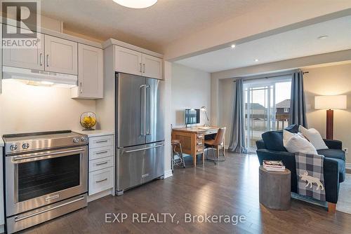 23 Archer Avenue, Collingwood, ON - Indoor Photo Showing Kitchen