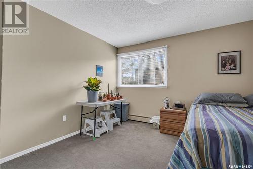204 250 Pinehouse Place, Saskatoon, SK - Indoor Photo Showing Bedroom