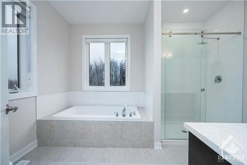 436 Appalachian Circle, Ottawa, ON - Indoor Photo Showing Bathroom