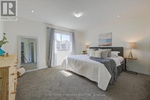 433 Twinleaf Street, Waterloo, ON - Indoor Photo Showing Bedroom