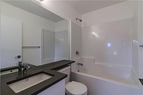 27 Clarkleigh Crescent, Winnipeg, MB - Indoor Photo Showing Bathroom