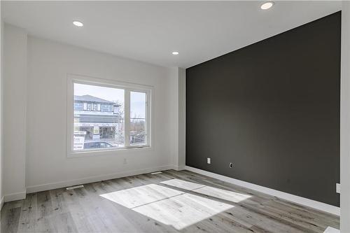 27 Clarkleigh Crescent, Winnipeg, MB - Indoor Photo Showing Other Room