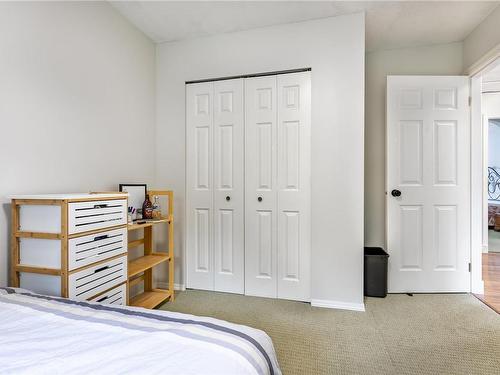 5678 Carrington Rd, Nanaimo, BC - Indoor Photo Showing Bedroom