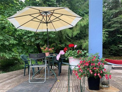 121 Whims Rd, Salt Spring, BC - Outdoor With Deck Patio Veranda