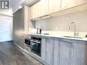 1812 - 3 Gloucester Street, Toronto, ON  - Indoor Photo Showing Kitchen With Upgraded Kitchen 