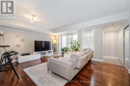 1220 - 5 Everson Drive, Toronto, ON - Indoor Photo Showing Living Room