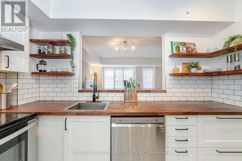 1220 - 5 Everson Drive, Toronto, ON - Indoor Photo Showing Kitchen