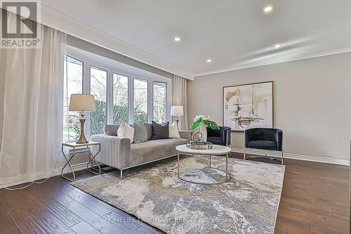 6 Willowgate Drive, Markham, ON - Indoor Photo Showing Living Room