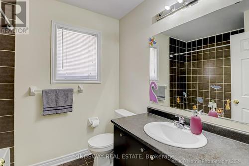 485 Meadowridge Court, Mississauga, ON - Indoor Photo Showing Bathroom