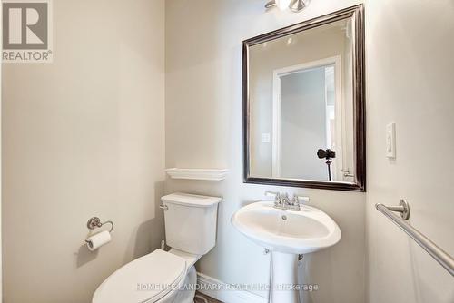 1537 Queensbury Crescent, Oakville, ON - Indoor Photo Showing Bathroom