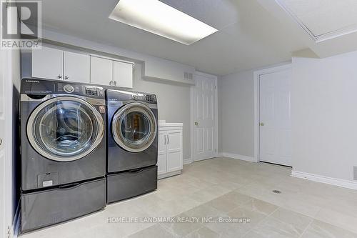 25 Oakcrest Avenue, Markham, ON - Indoor Photo Showing Laundry Room