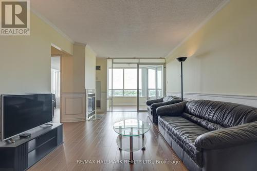 1507 - 168 Bonis Avenue, Toronto, ON - Indoor Photo Showing Living Room