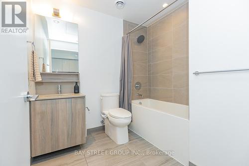 701 - 950 Portage Parkway, Vaughan, ON - Indoor Photo Showing Bathroom