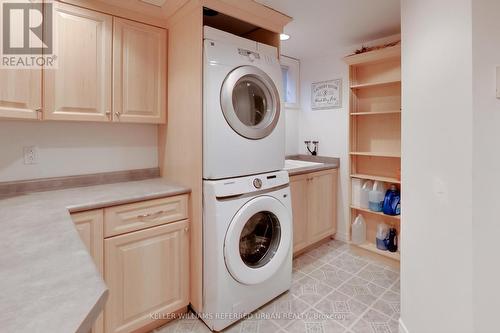 89 Chieftain Crescent, Barrie, ON - Indoor Photo Showing Laundry Room