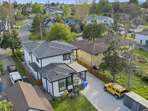 48 Hampton Rd, Saanich, BC - Outdoor With View