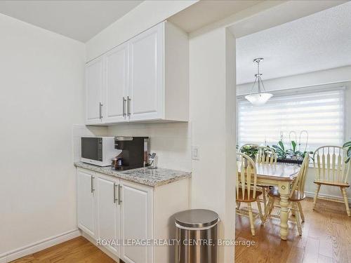 2-3510 South Millway, Mississauga, ON - Indoor Photo Showing Kitchen